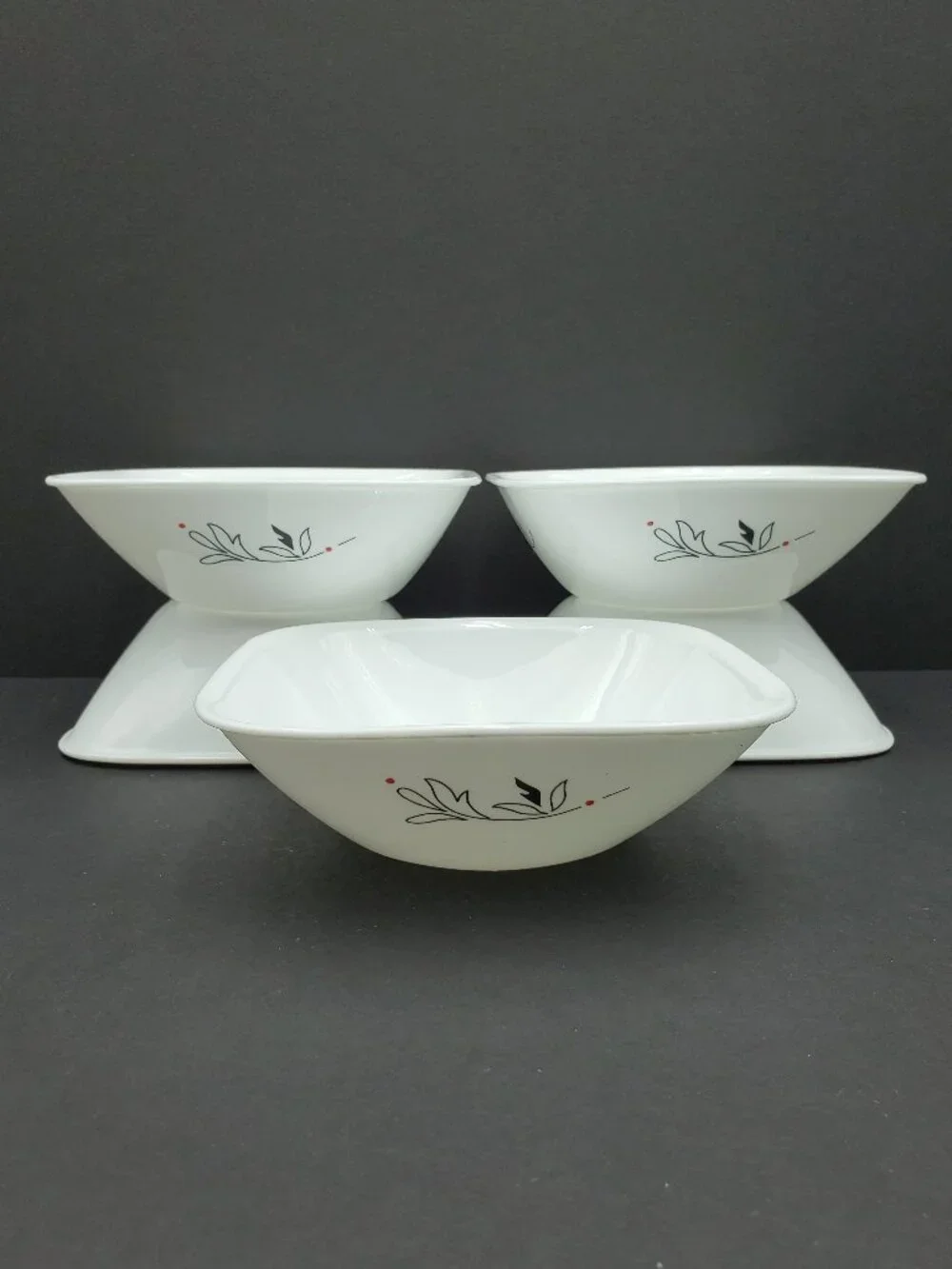 Corelle Royal Lines Soup Cereal Bowls Square White Bowls with Red Rims